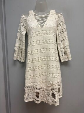 Sugar + Lips Ivory Lace Shift Dress | Boho Crochet Cutout Bell Sleeve Mini | XS